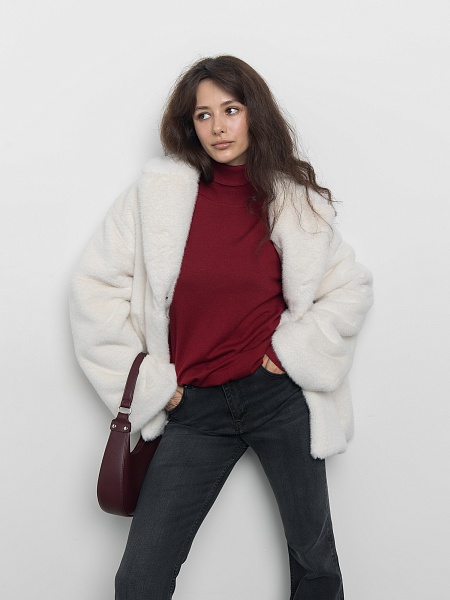 Укороченная шуба из экомеха