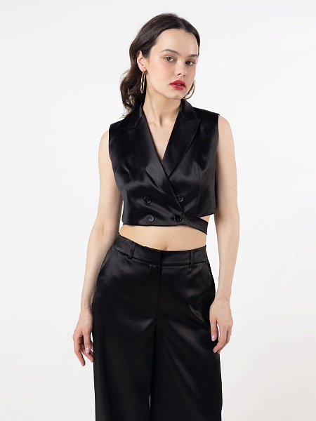 Укороченный жилет из атласа