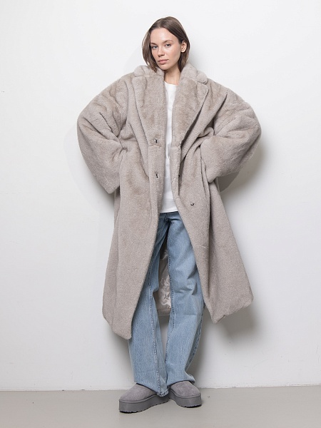Шуба oversize из искуственного меха 
